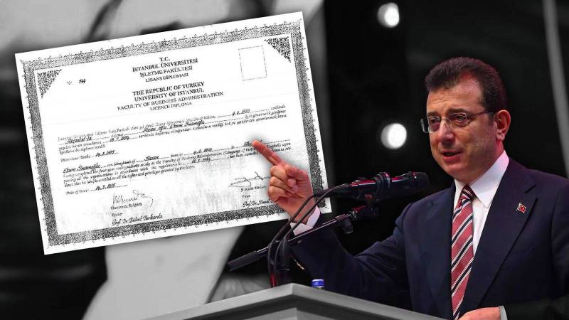İTÜ Mimarlık öğrencileri, İmamoğlu'nun diplomasını iptal eden İÜ Dekanı'nın diplomalarını simgesel olarak iptal etti